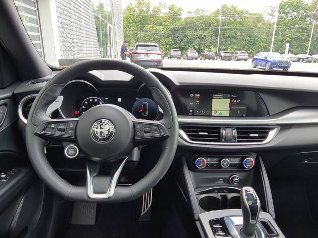 Used 2025 Alfa Romeo Stelvio Sprint AWD/4WD image 22