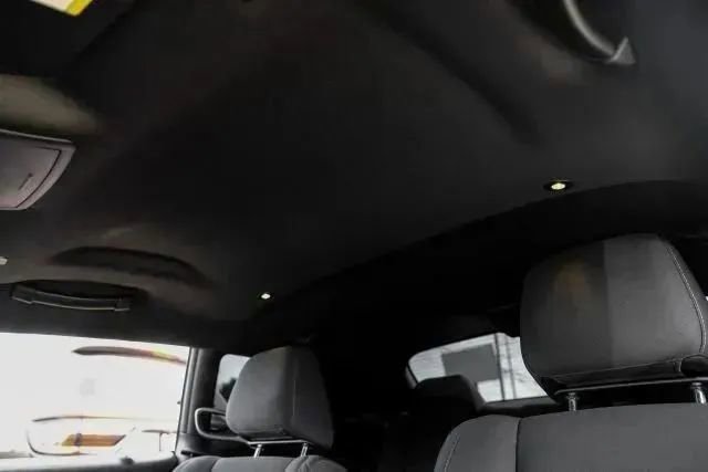 Used 2023 Dodge Challenger SXT w/ Blacktop Package image 31