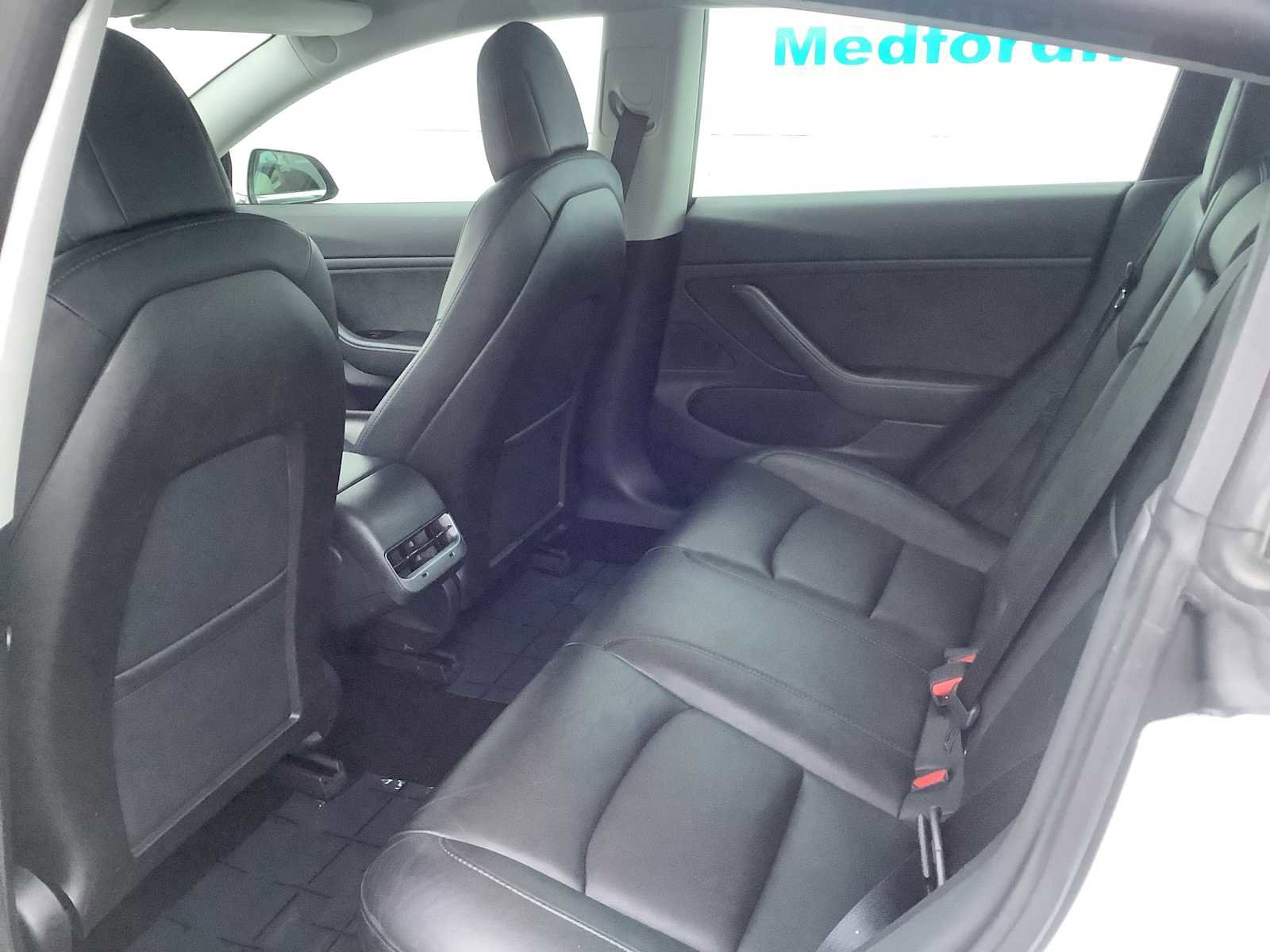 Used 2018 Tesla Model 3 Mid Range image 13