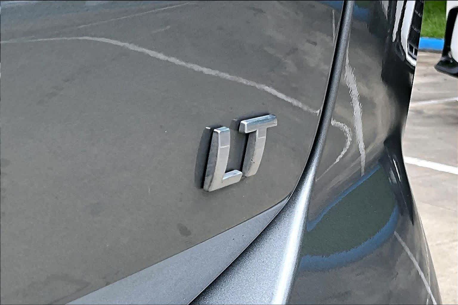 Used 2023 Chevrolet Equinox LT FWD image 9