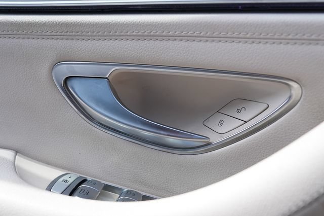Used 2018 Mercedes-Benz E 300 4MATIC image 41