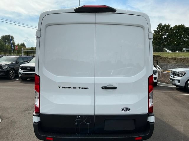 New 2026 Ford Transit 250 148 Medium Roof RWD image 4
