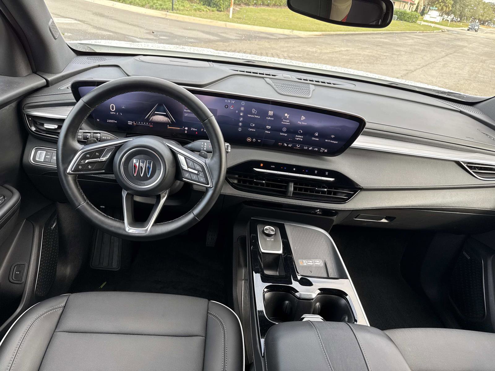 Used 2025 Buick Enclave Preferred image 18