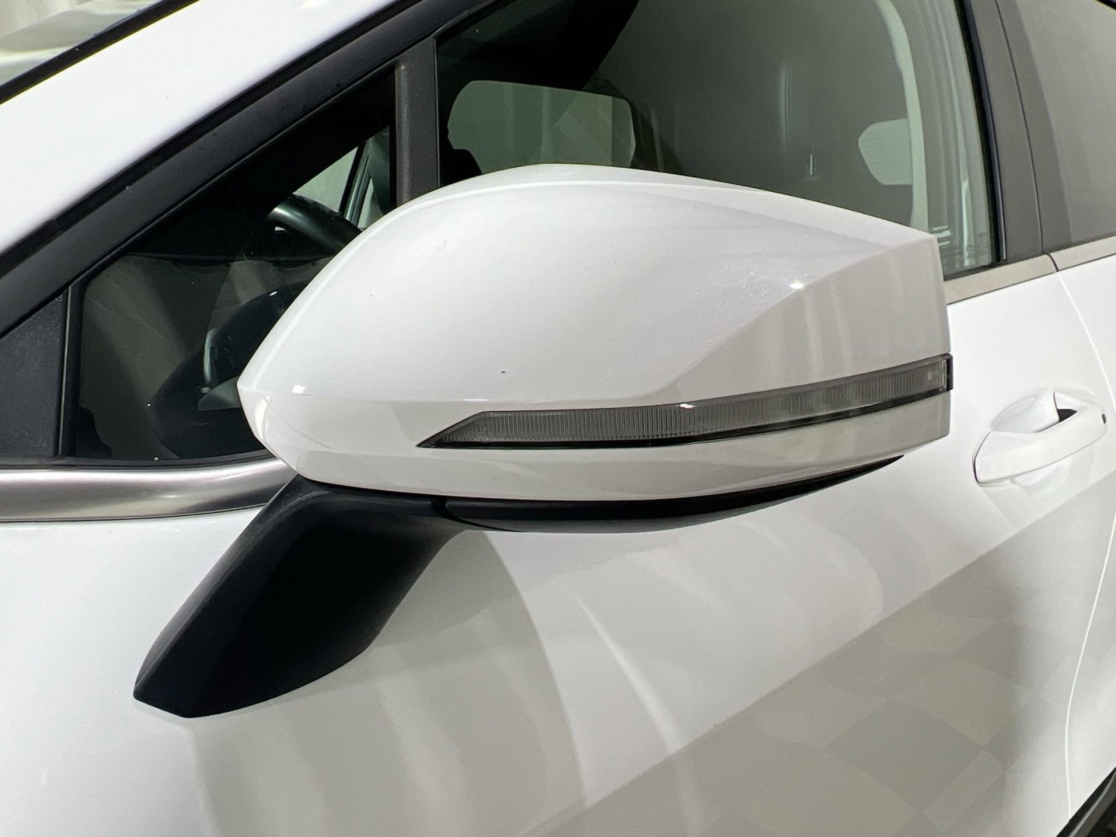 Used 2023 Kia Sportage EX image 14