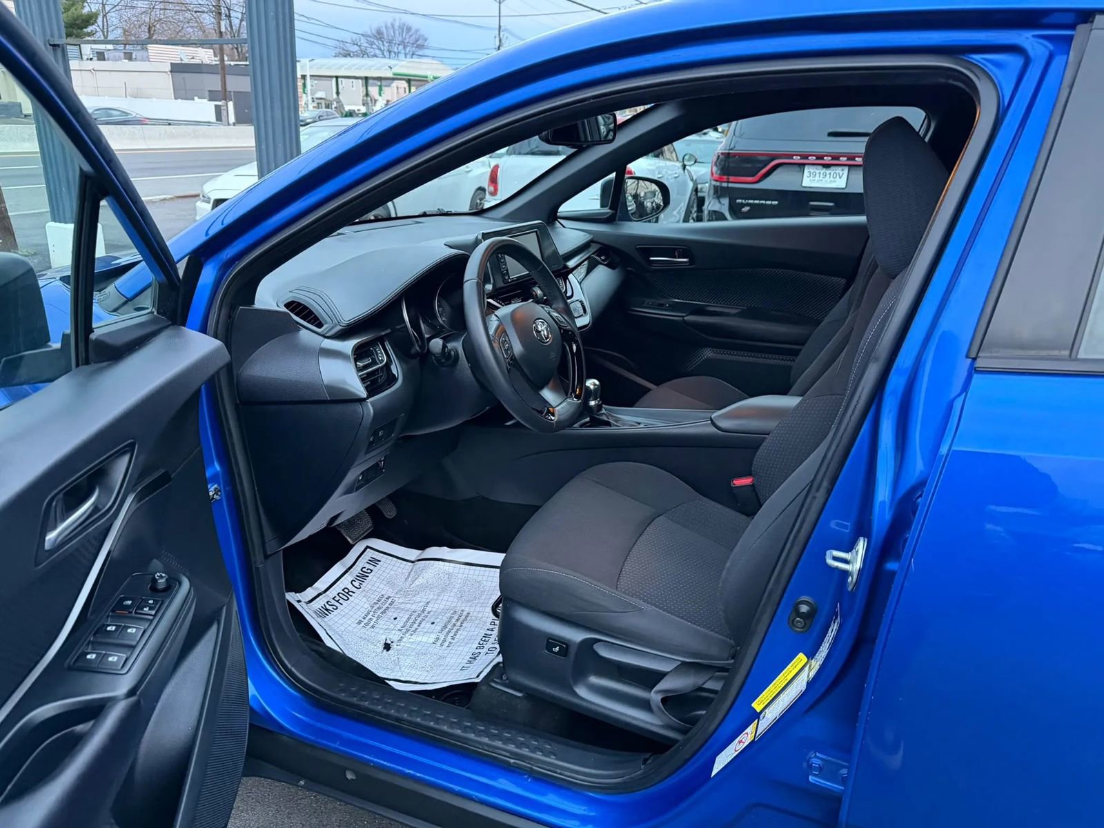 Used 2018 Toyota C-HR XLE image 16