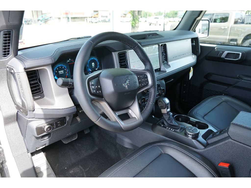 New 2026 Ford Bronco Outer Banks AWD/4WD image 9