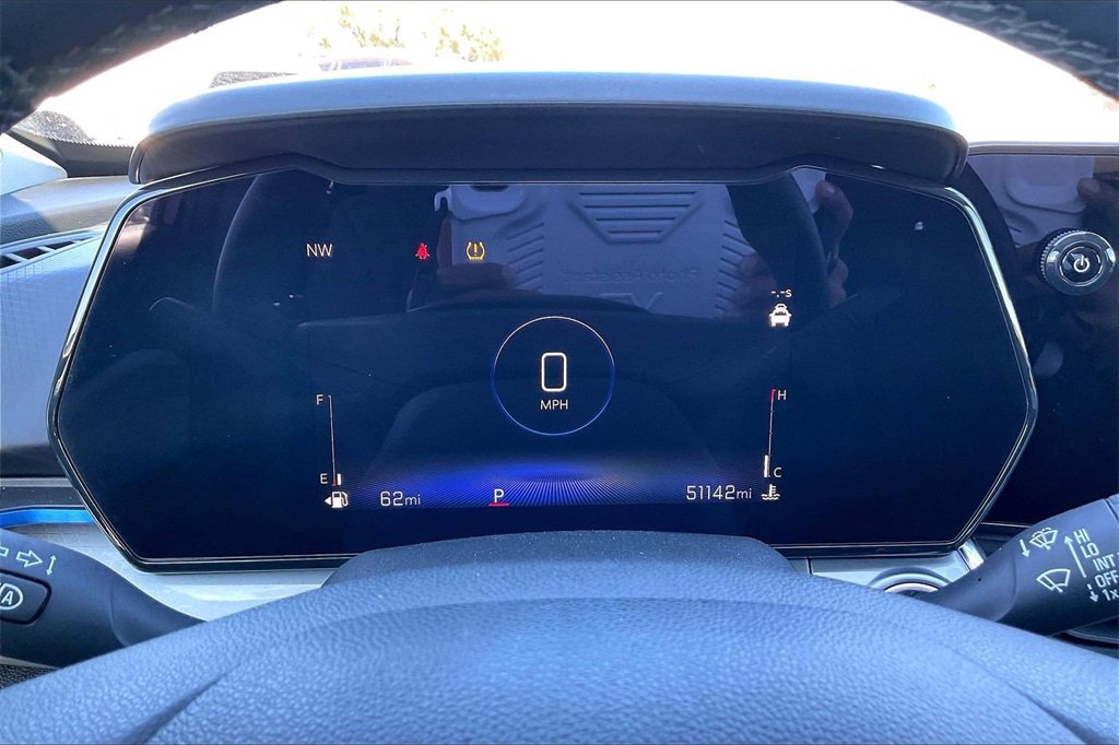 Certified 2024 Chevrolet Trax LT w/ Driver Confidence Package image 12