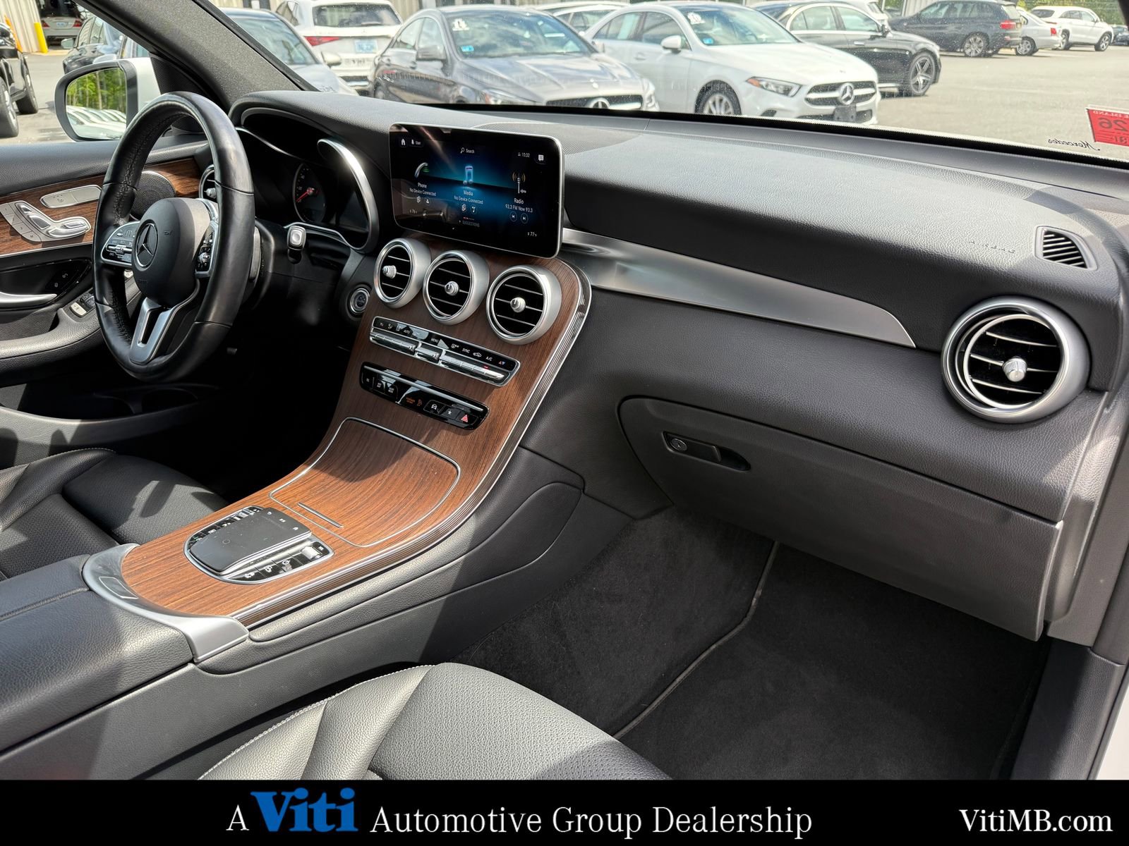 Used 2022 Mercedes-Benz GLC 300 4MATIC image 29