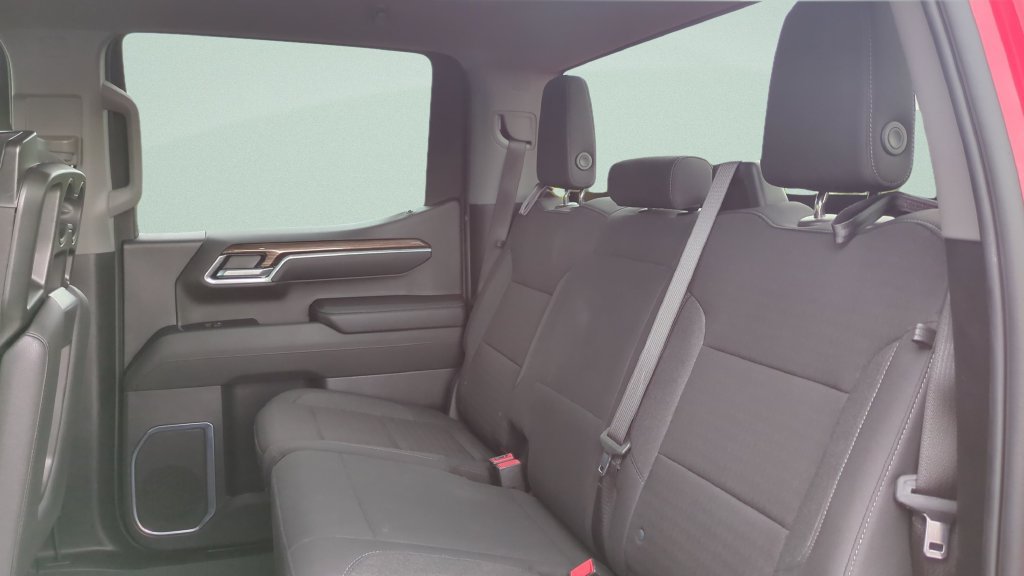 Used 2025 Chevrolet Silverado 1500 LT RWD image 10