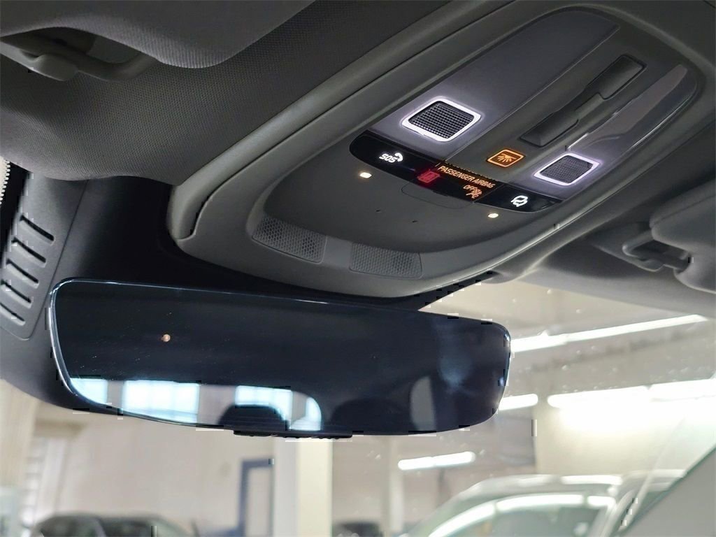 New 2026 Volvo XC90 B5 Core w/ Protection Package image 28