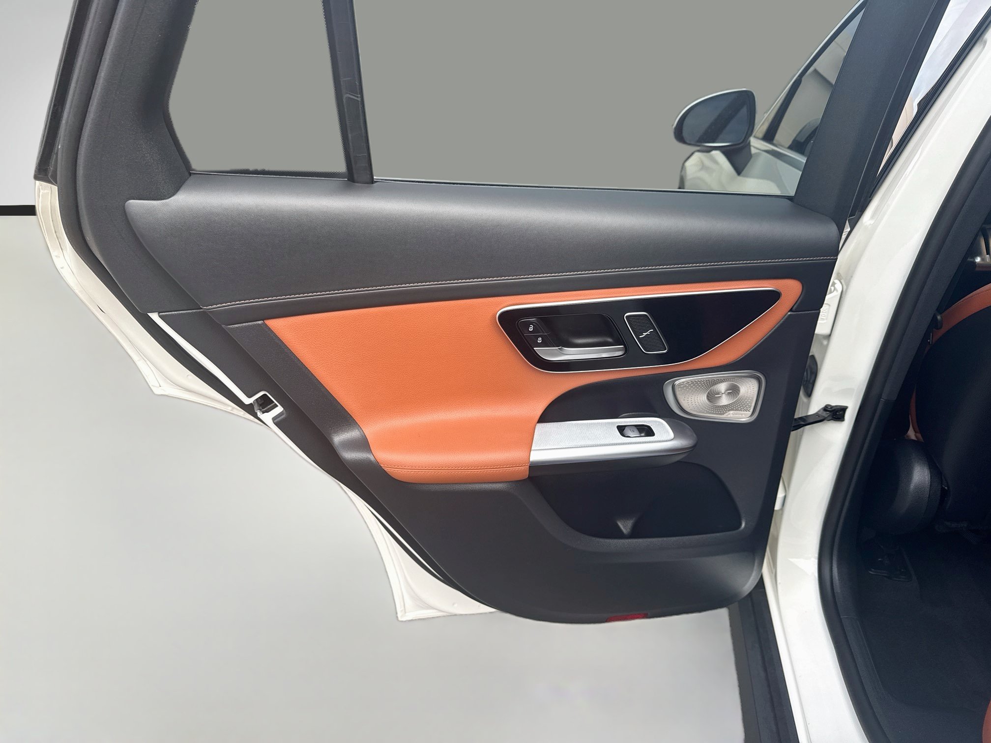 Used 2023 Mercedes-Benz GLC 300 w/ Exclusive Trim Package image 24