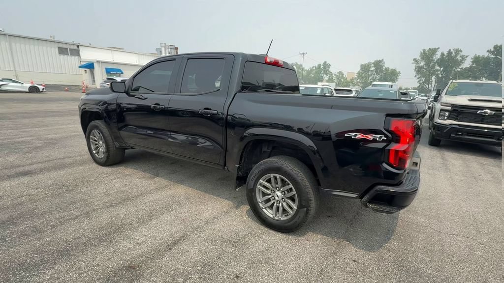 Used 2023 Chevrolet Colorado LT AWD/4WD image 6