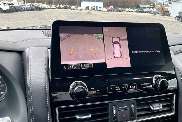 Used 2024 INFINITI QX80 Luxe image 13