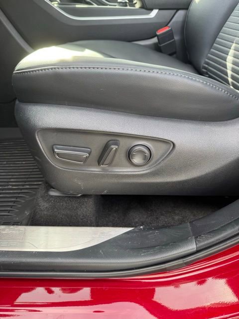 Certified 2026 Toyota Highlander XSE image 18