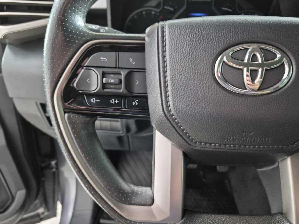 Used 2024 Toyota Tundra SR5 w/ SR5 Convenience Package AWD/4WD image 14