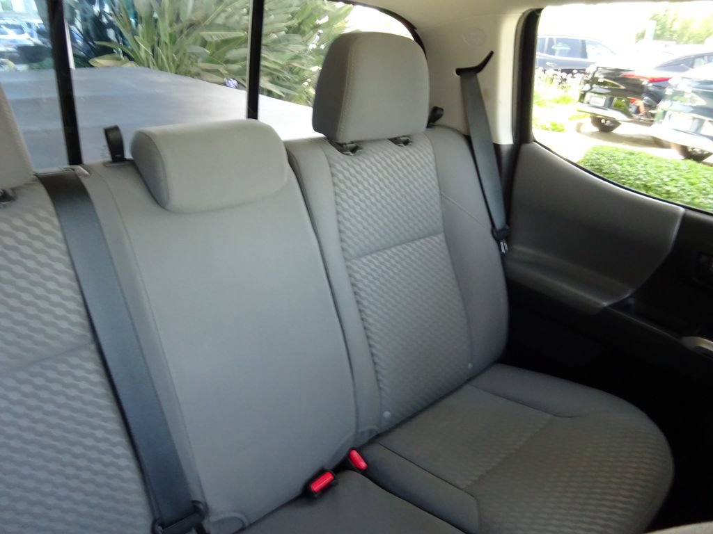 Used 2021 Toyota Tacoma SR5 RWD image 19
