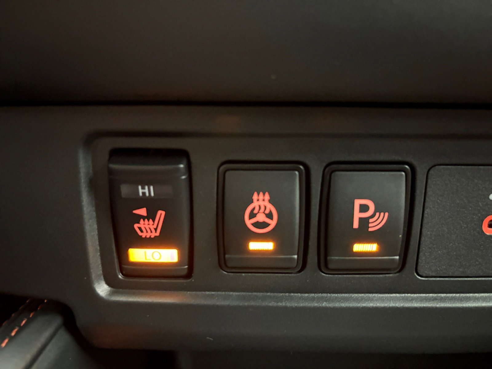 New 2026 Nissan Frontier PRO-4X w/ Pro-4x Convenience Package image 3