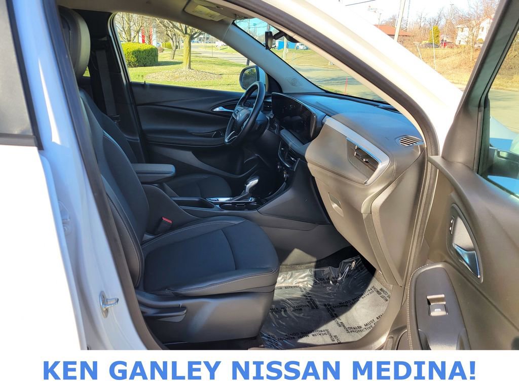 Used 2025 Buick Encore GX Preferred image 47