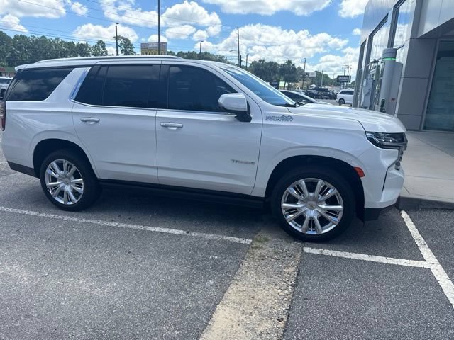 Used 2021 Chevrolet Tahoe High Country w/ Premium Package RWD image 4