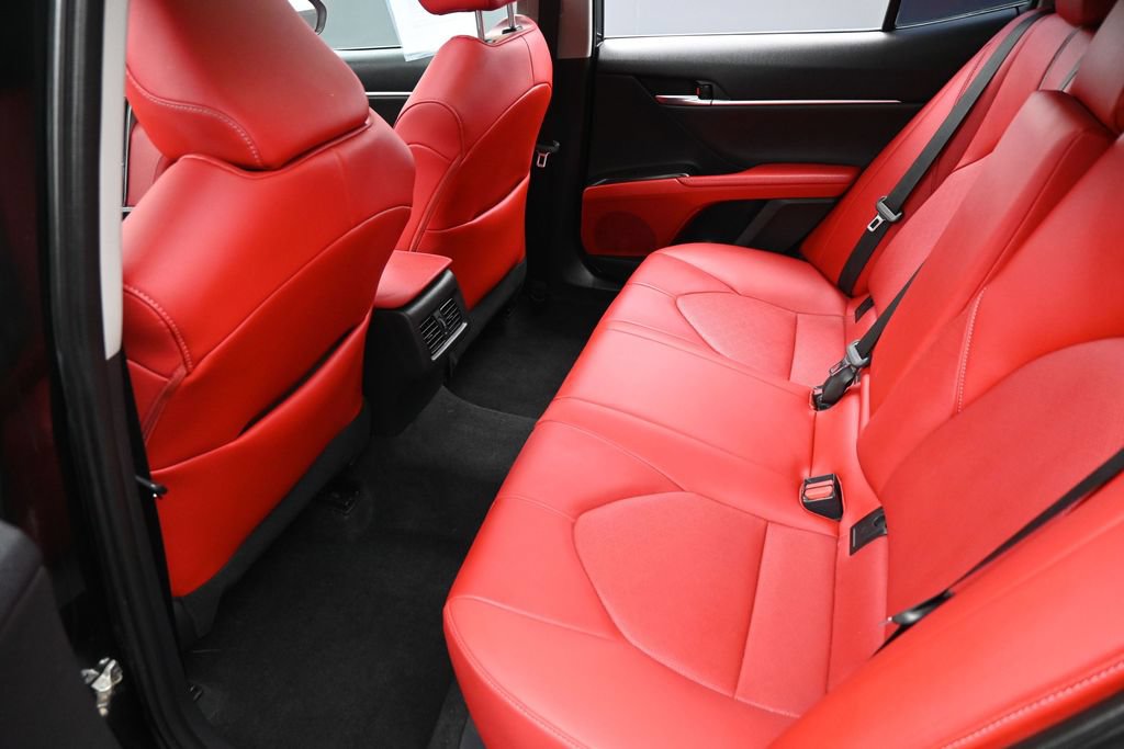 Used 2022 Toyota Camry XSE FWD image 31