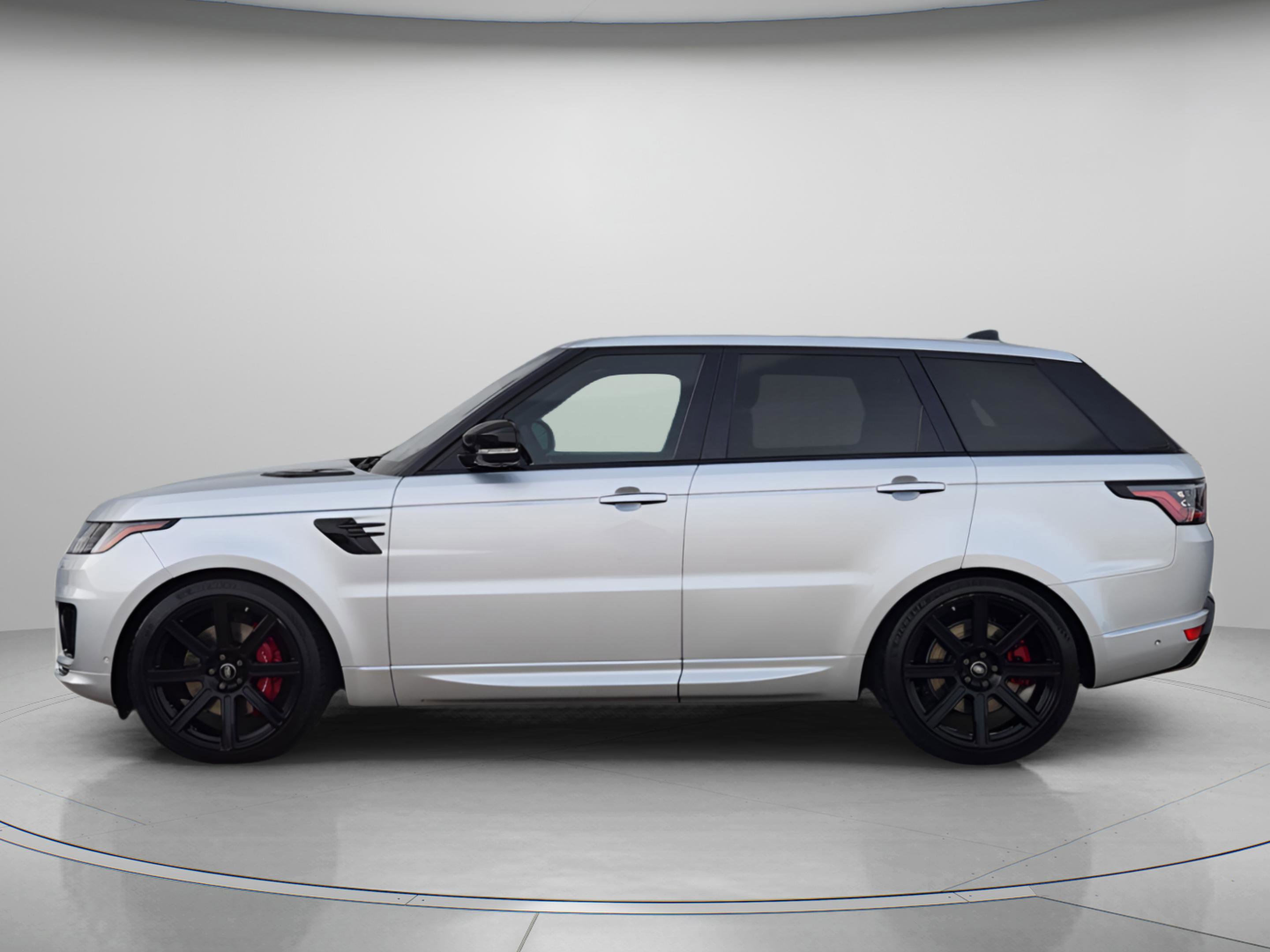 Used 2020 Land Rover Range Rover Sport HST AWD/4WD image 2