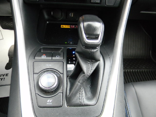 Certified 2023 Toyota RAV4 XSE AWD/4WD image 16