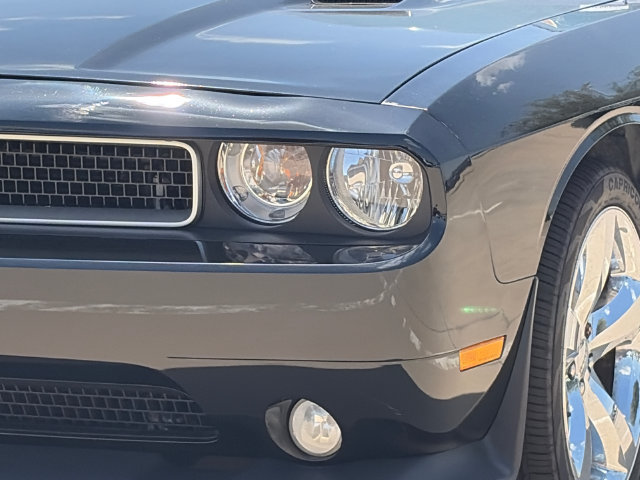 Used 2013 Dodge Challenger R/T RWD image 7