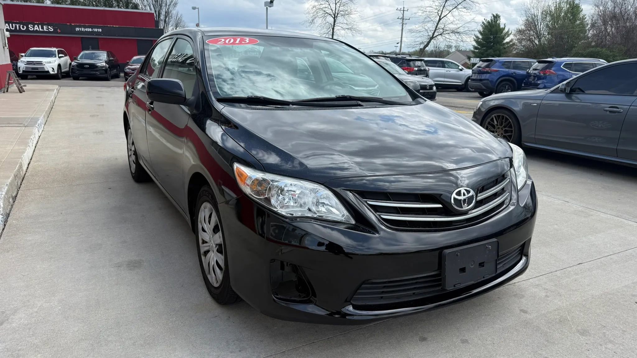 Used 2013 Toyota Corolla LE image 2