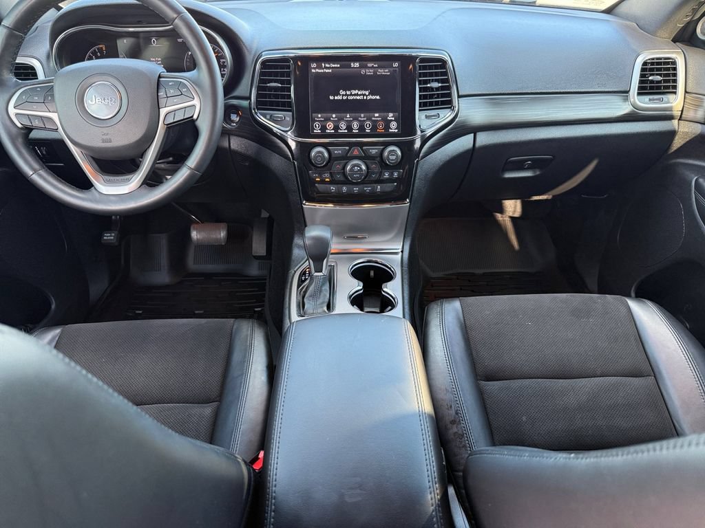 Used 2021 Jeep Grand Cherokee Laredo X AWD/4WD image 13