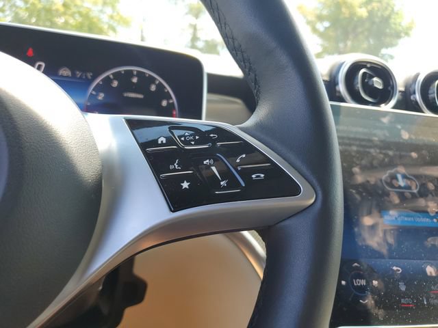 Used 2023 Mercedes-Benz GLC 300 4MATIC image 23