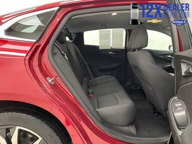 Certified 2025 Chevrolet Malibu RS FWD image 13