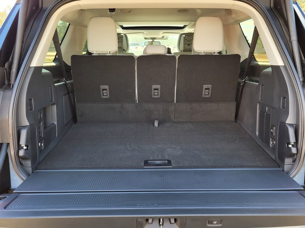 New 2026 Ford Expedition Max Platinum w/ Driver's Package image 12
