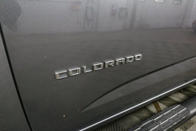 Used 2022 Chevrolet Colorado LT w/ LT Convenience Package image 7