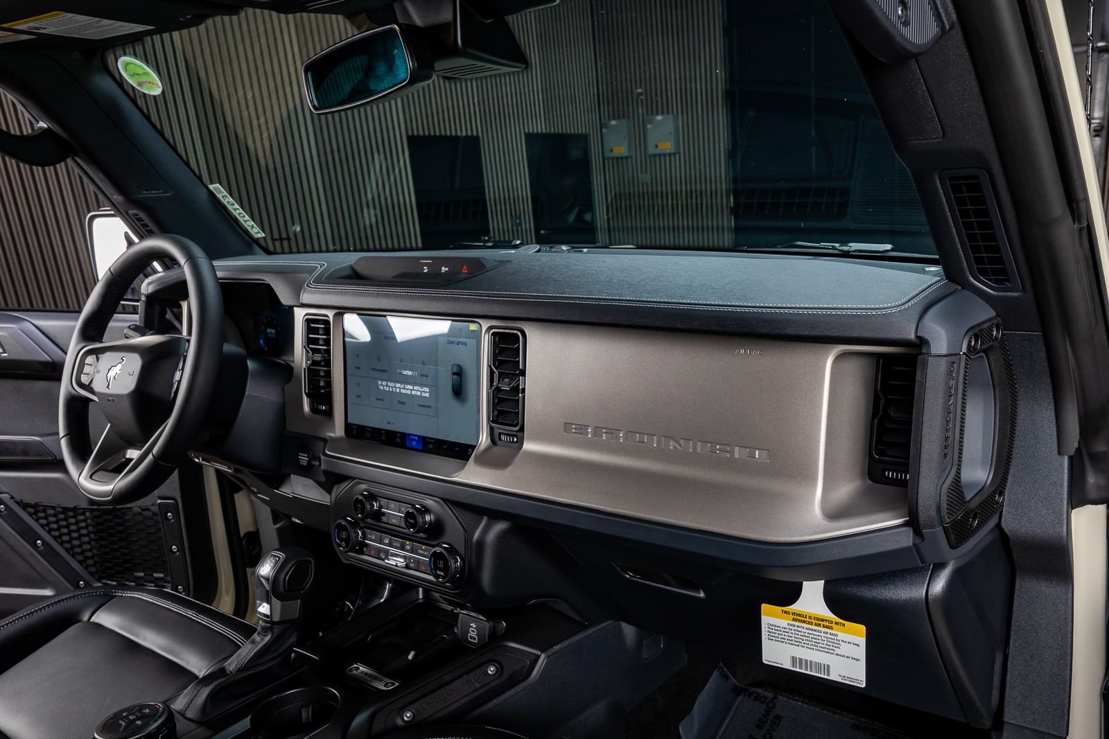 Used 2026 Ford Bronco Outer Banks AWD/4WD image 17