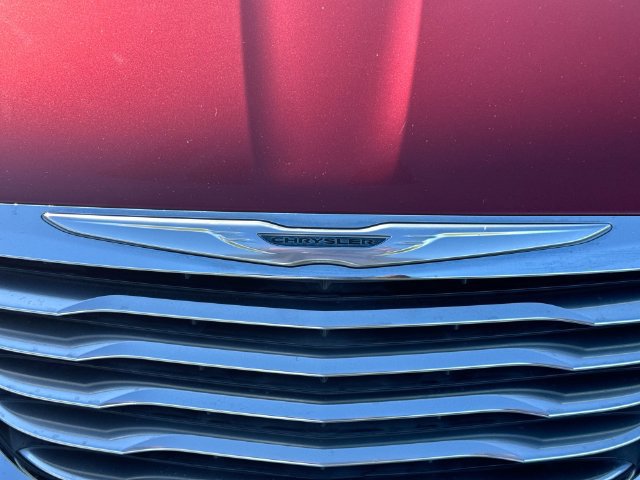 Used 2013 Chrysler 200 Touring w/ Cold Weather Group FWD image 27