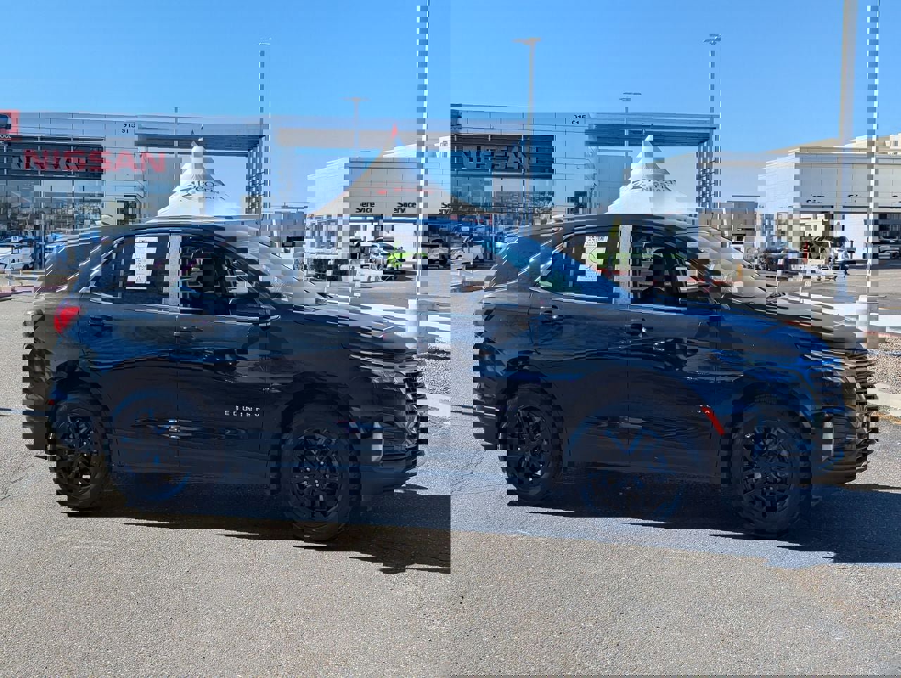 Used 2024 Chevrolet Equinox LT image 32