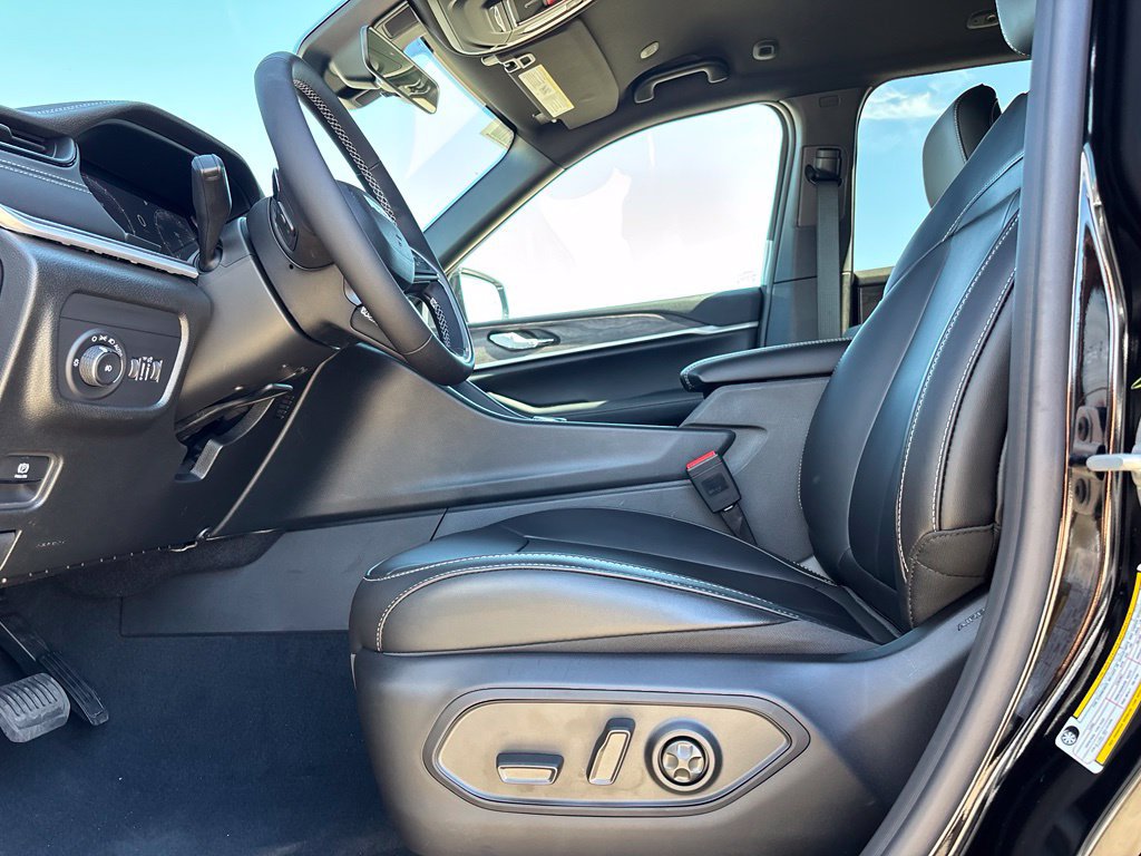 New 2027 Jeep Grand Cherokee Limited AWD/4WD image 11