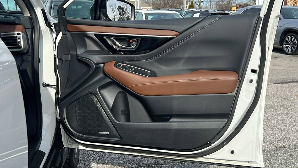 Used 2020 Subaru Outback Touring image 11