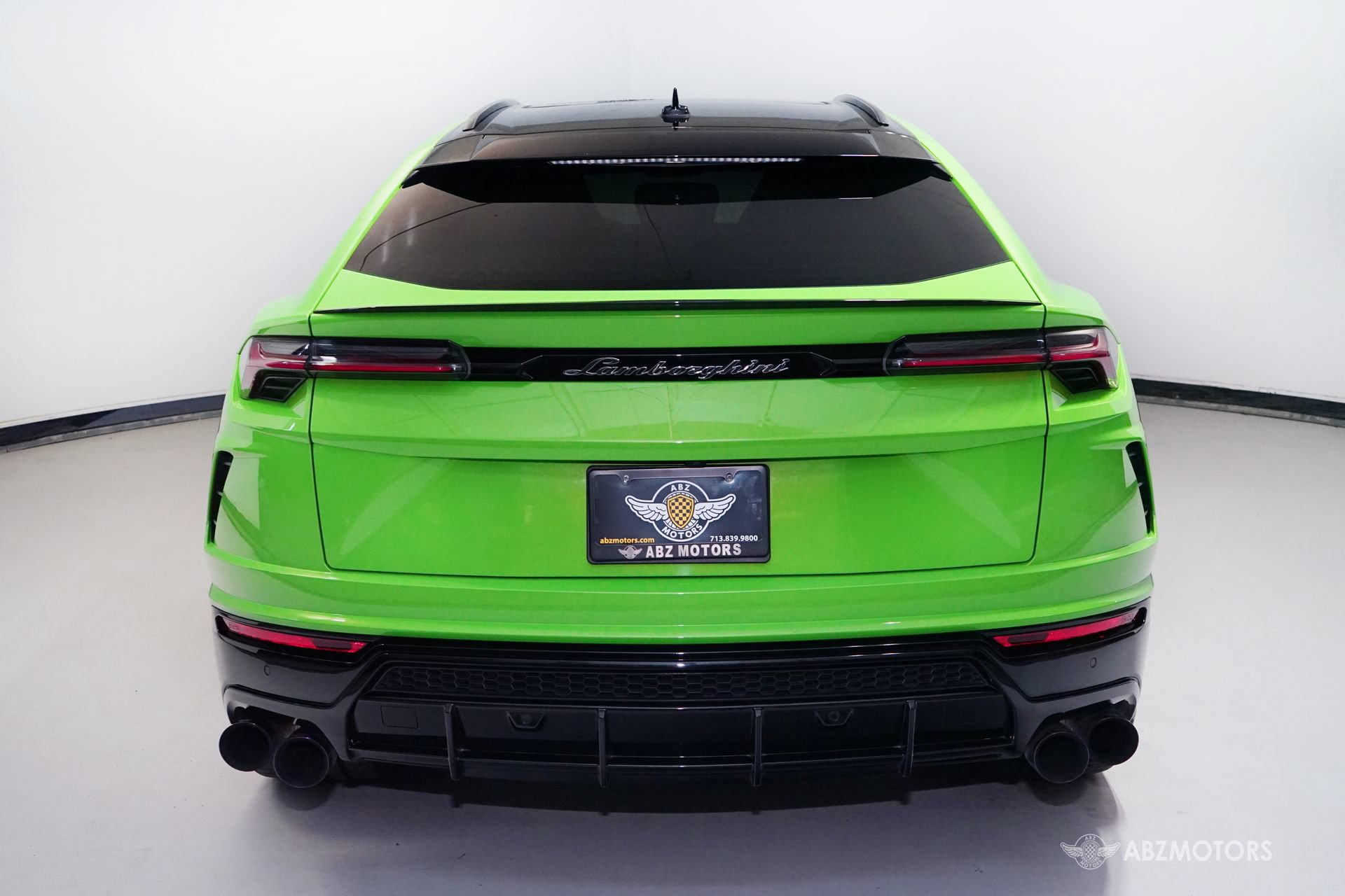 Used 2022 Lamborghini Urus AWD/4WD image 7