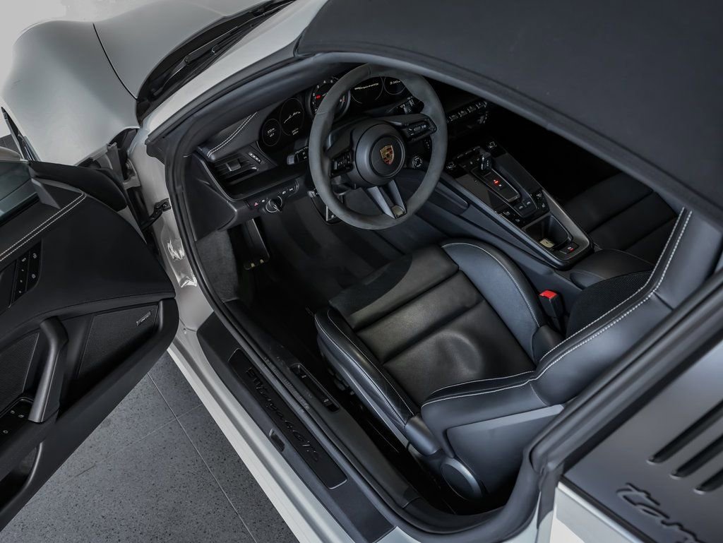 Certified 2023 Porsche 911 Targa 4 GTS image 4