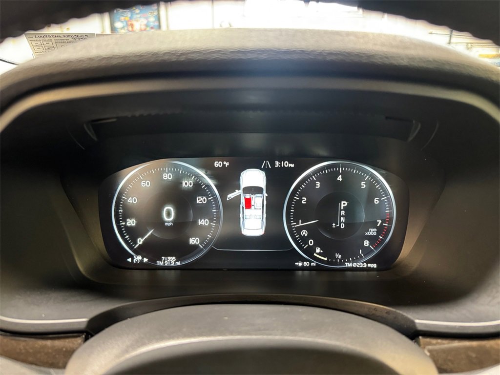 Used 2018 Volvo S90 T5 Momentum w/ Convenience Package image 16