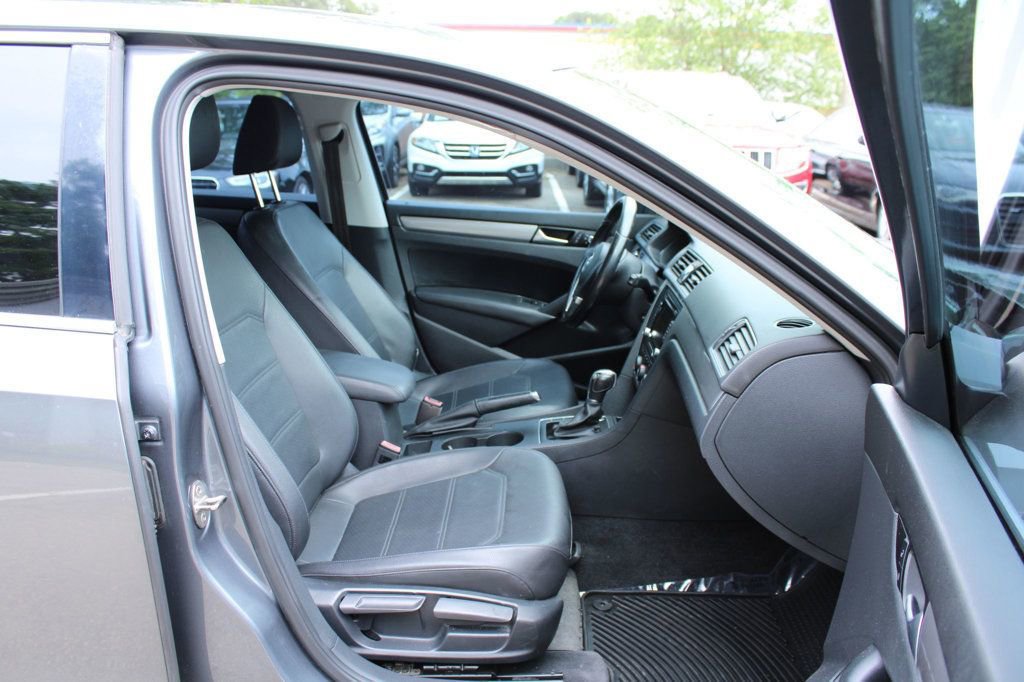 Used 2015 Volkswagen Passat 1.8T Limited Edition FWD image 27