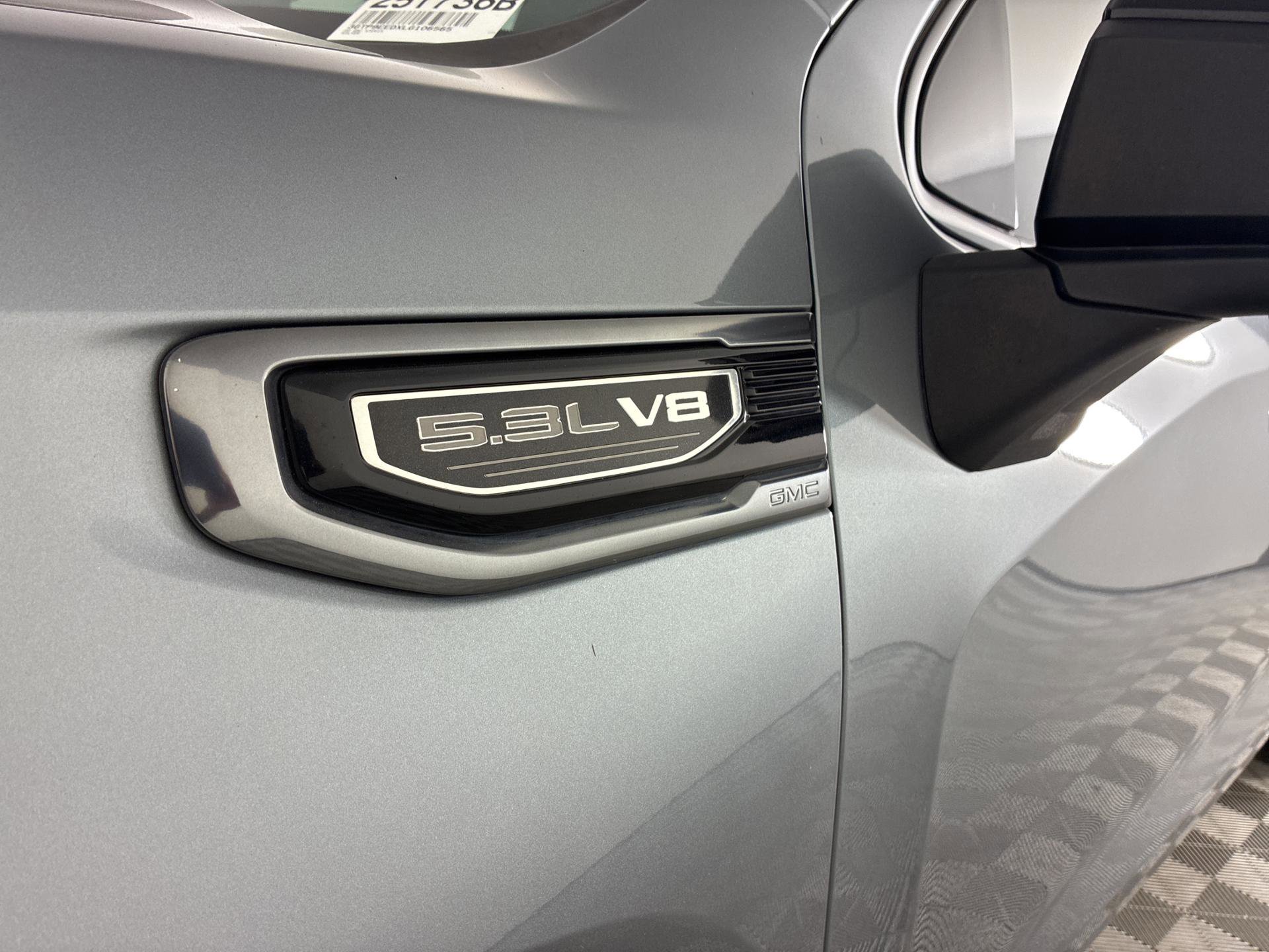 Used 2020 GMC Sierra 1500 AT4 w/ AT4 Premium Package image 9