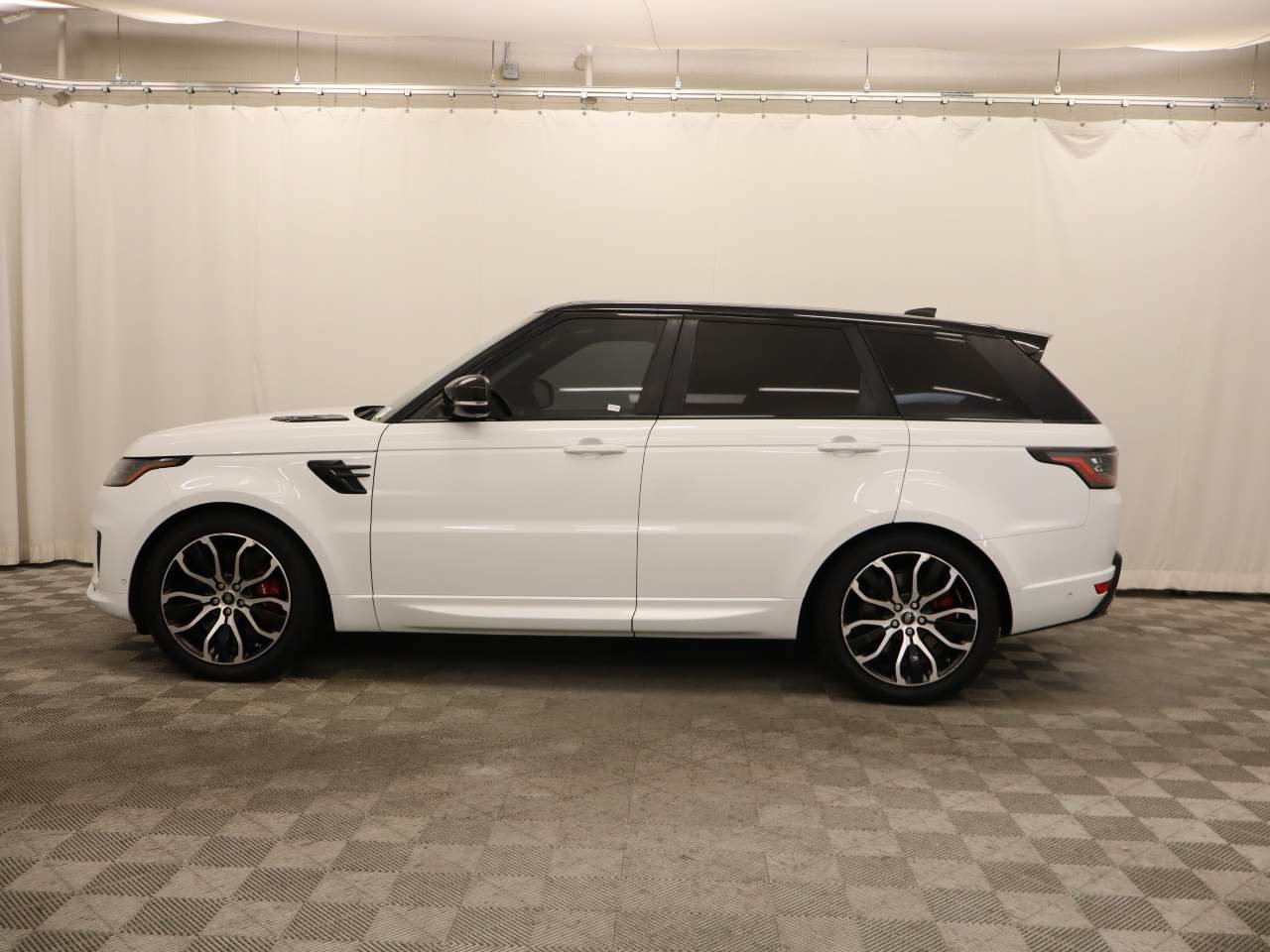 Used 2018 Land Rover Range Rover Sport Supercharged AWD/4WD image 2