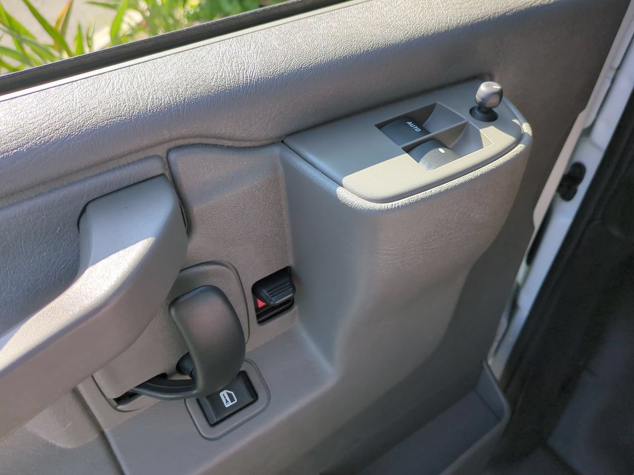 Used 2025 Chevrolet Express 2500 w/ Driver Convenience Package RWD image 21