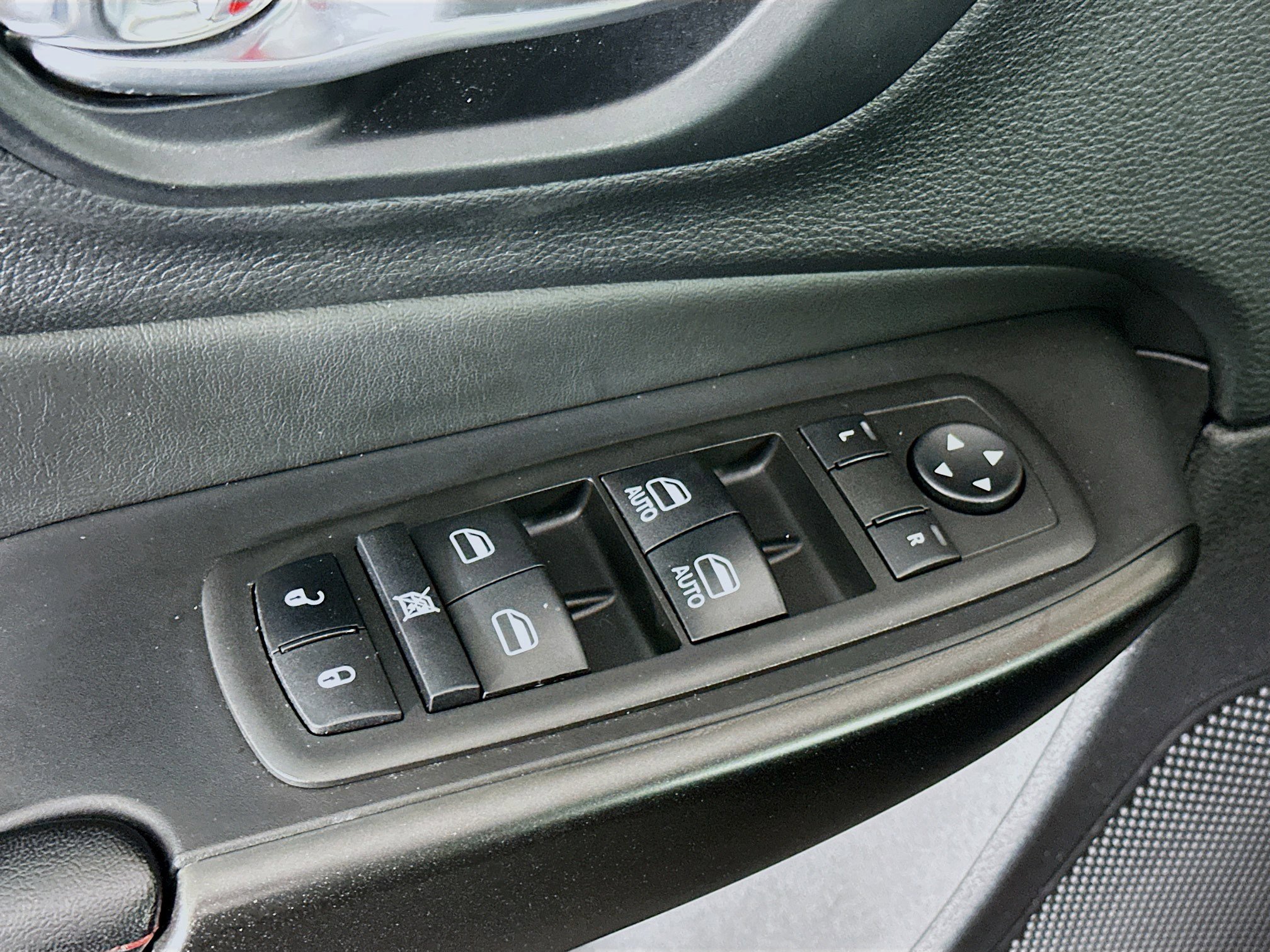 Used 2021 Jeep Cherokee Trailhawk w/ Trailer Tow Group image 15