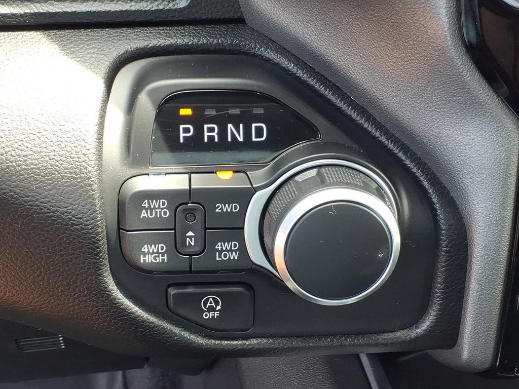 Used 2025 RAM 1500 Big Horn AWD/4WD image 7