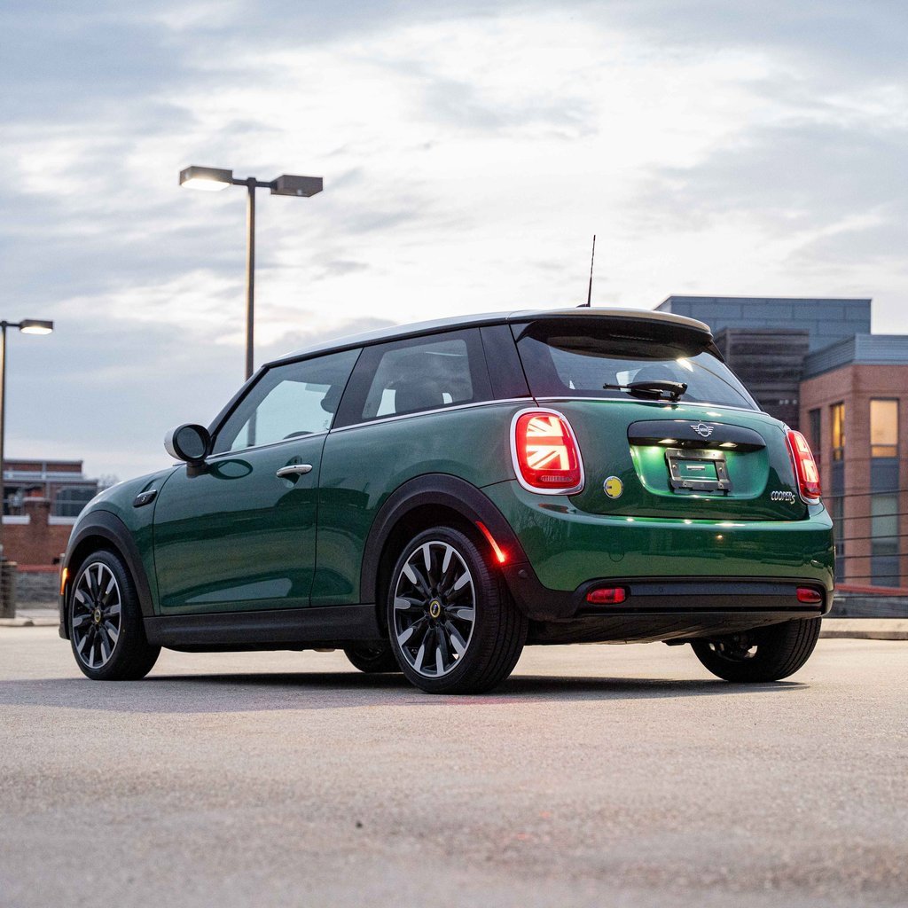 Used 2023 MINI Cooper SE image 5