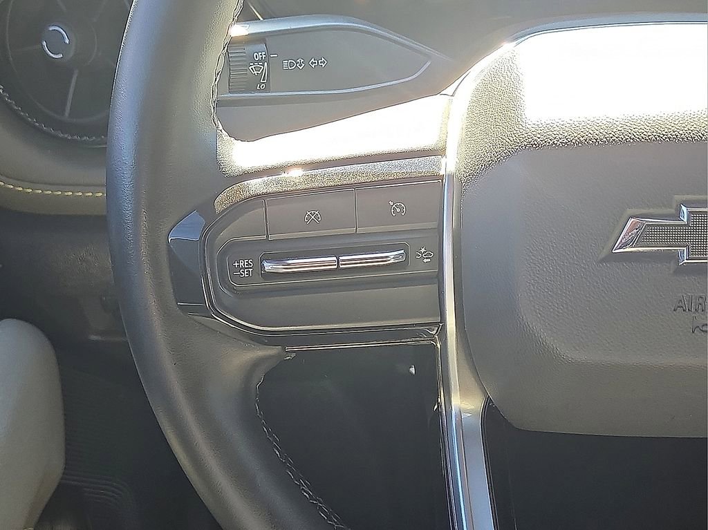 Used 2024 Chevrolet Colorado ZR2 w/ Technology Package image 19