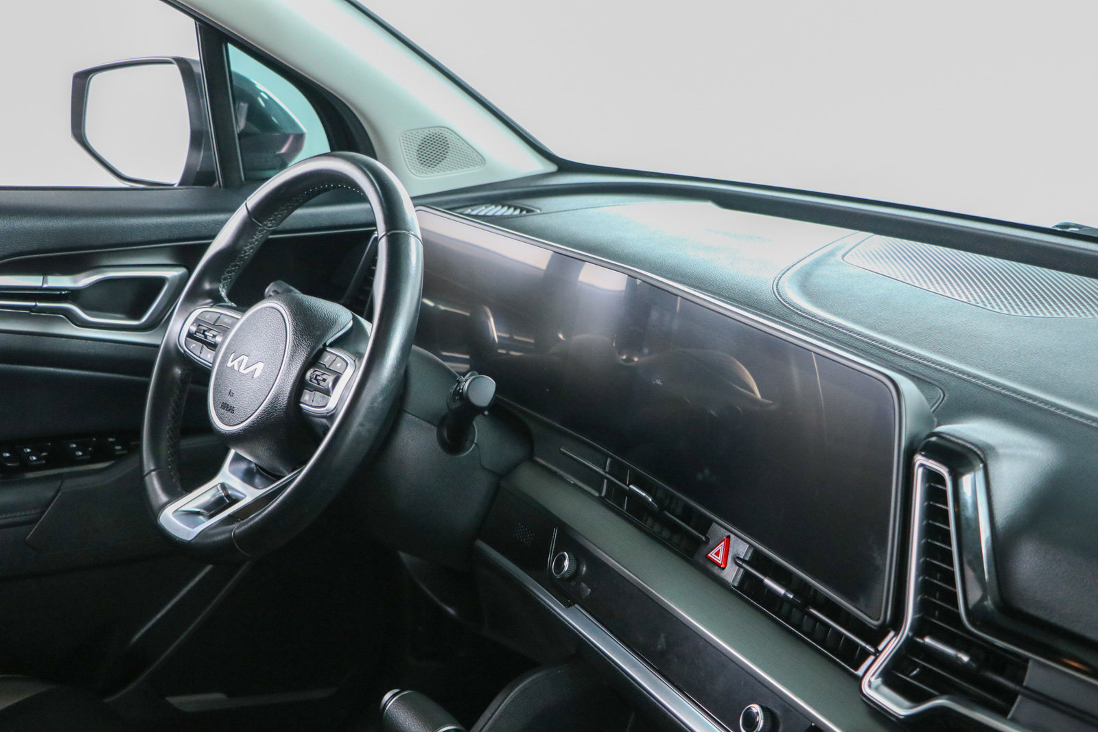 Used 2023 Kia Sportage EX FWD image 25